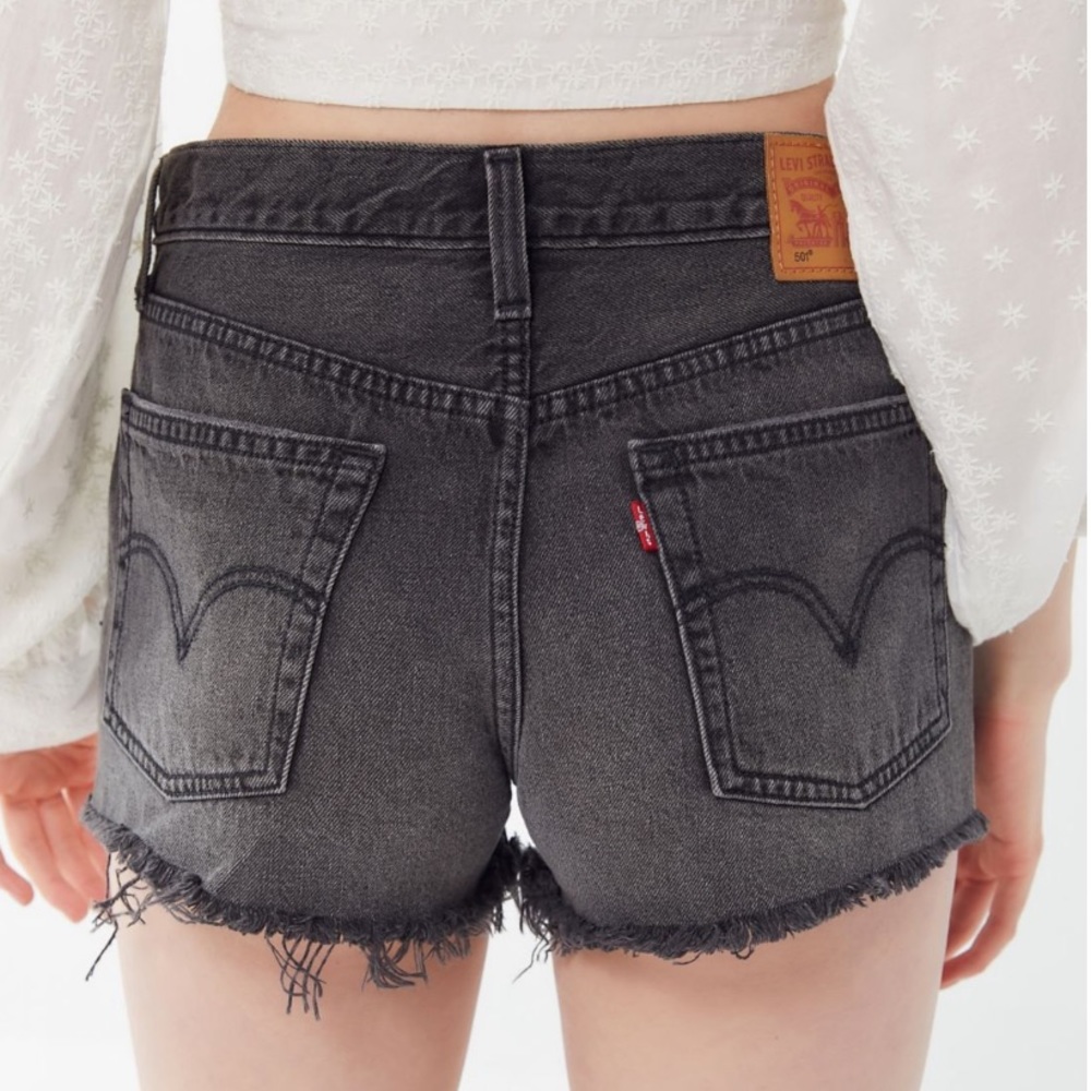 Levi’s 501 Mid-Rise Denim Short-Thrashed Black